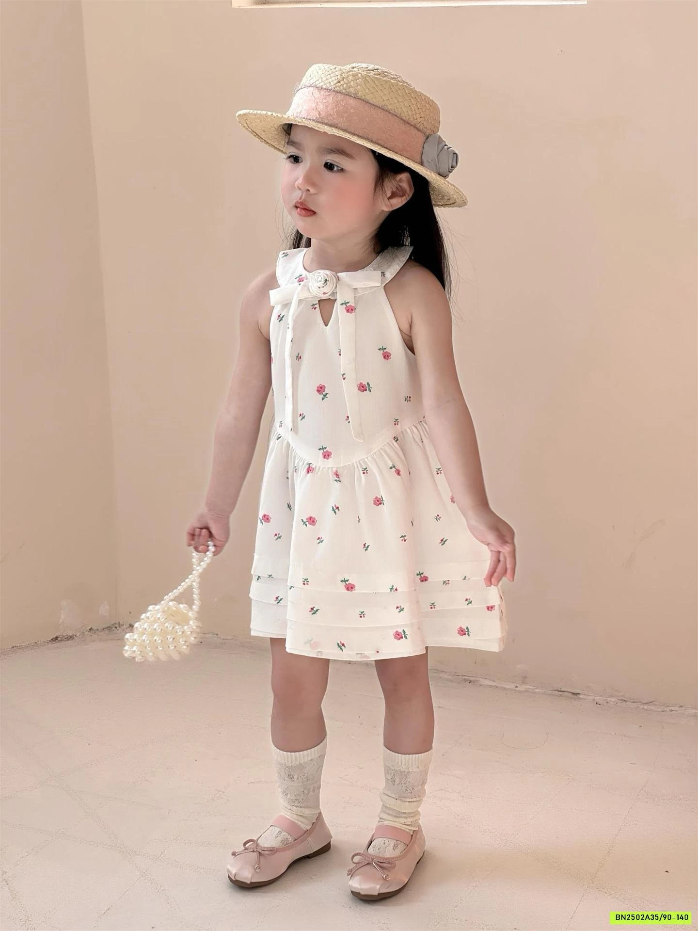 ĐẦM HOA HỒNG CỔ YẾM