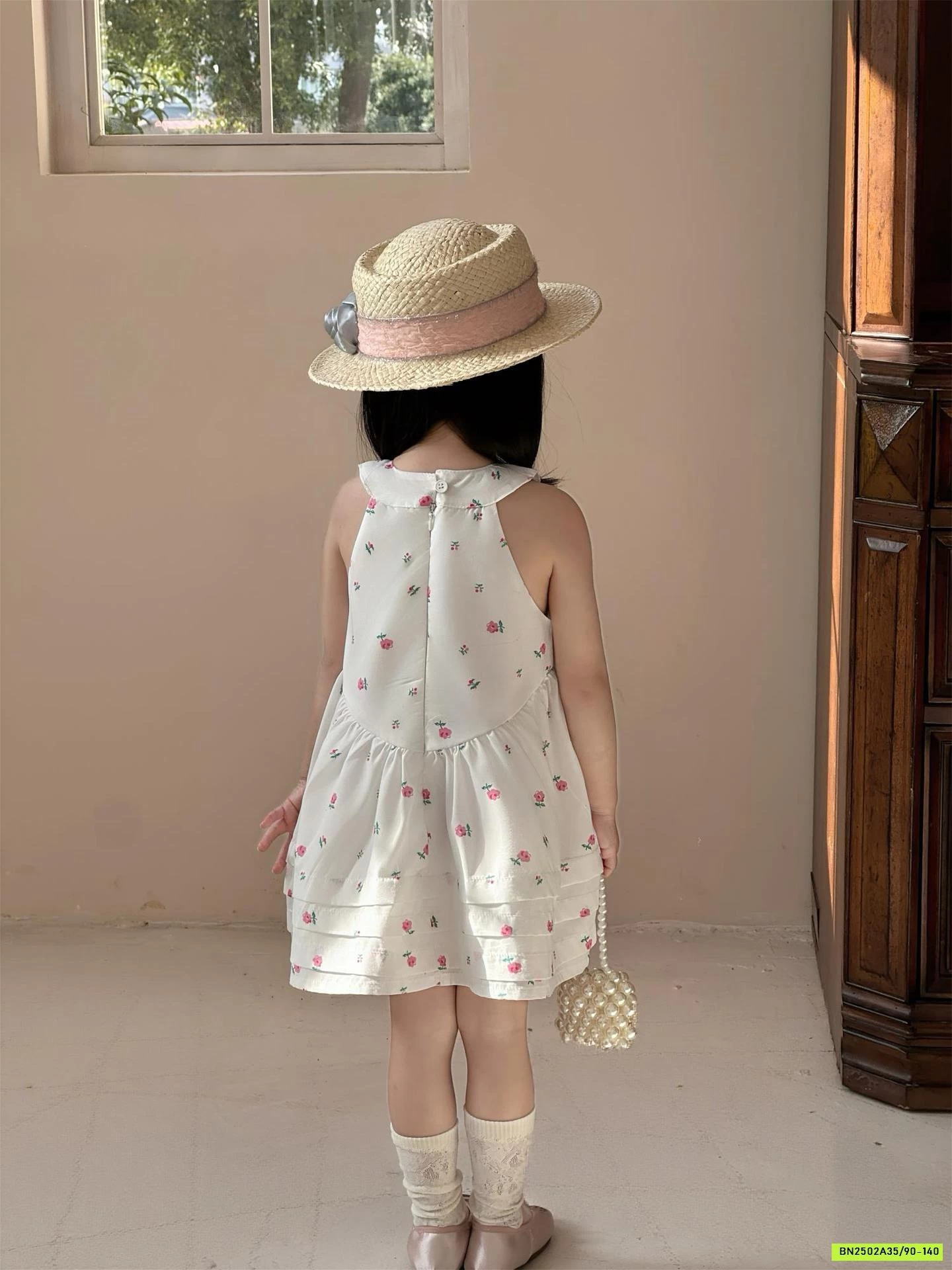 ĐẦM HOA HỒNG CỔ YẾM