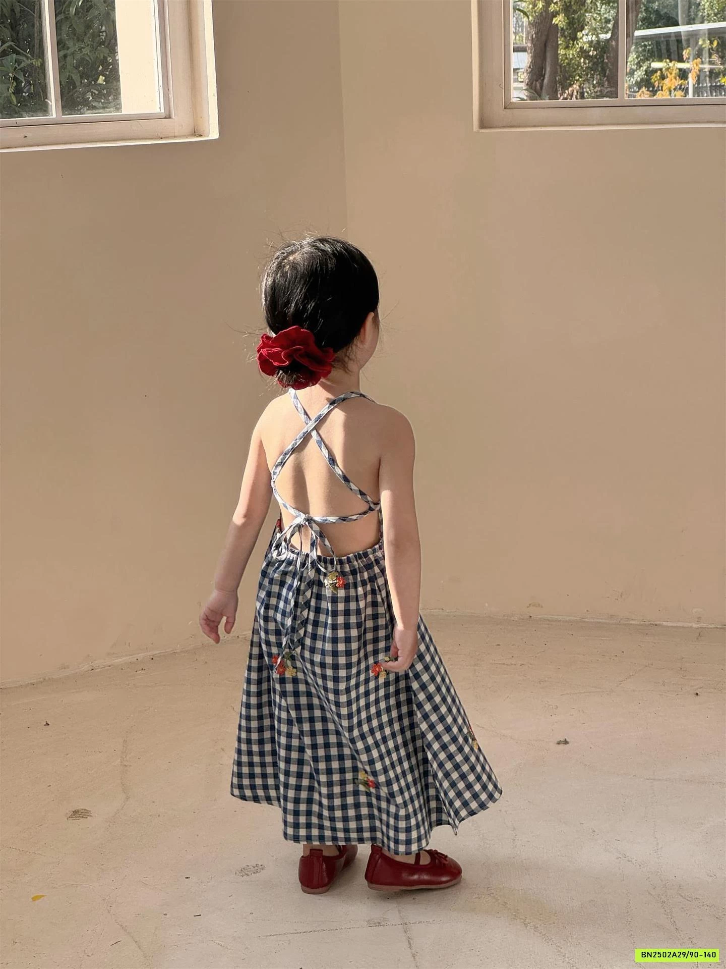 ĐẦM 2 DÂY CỔ YẾM HỞ LƯNG