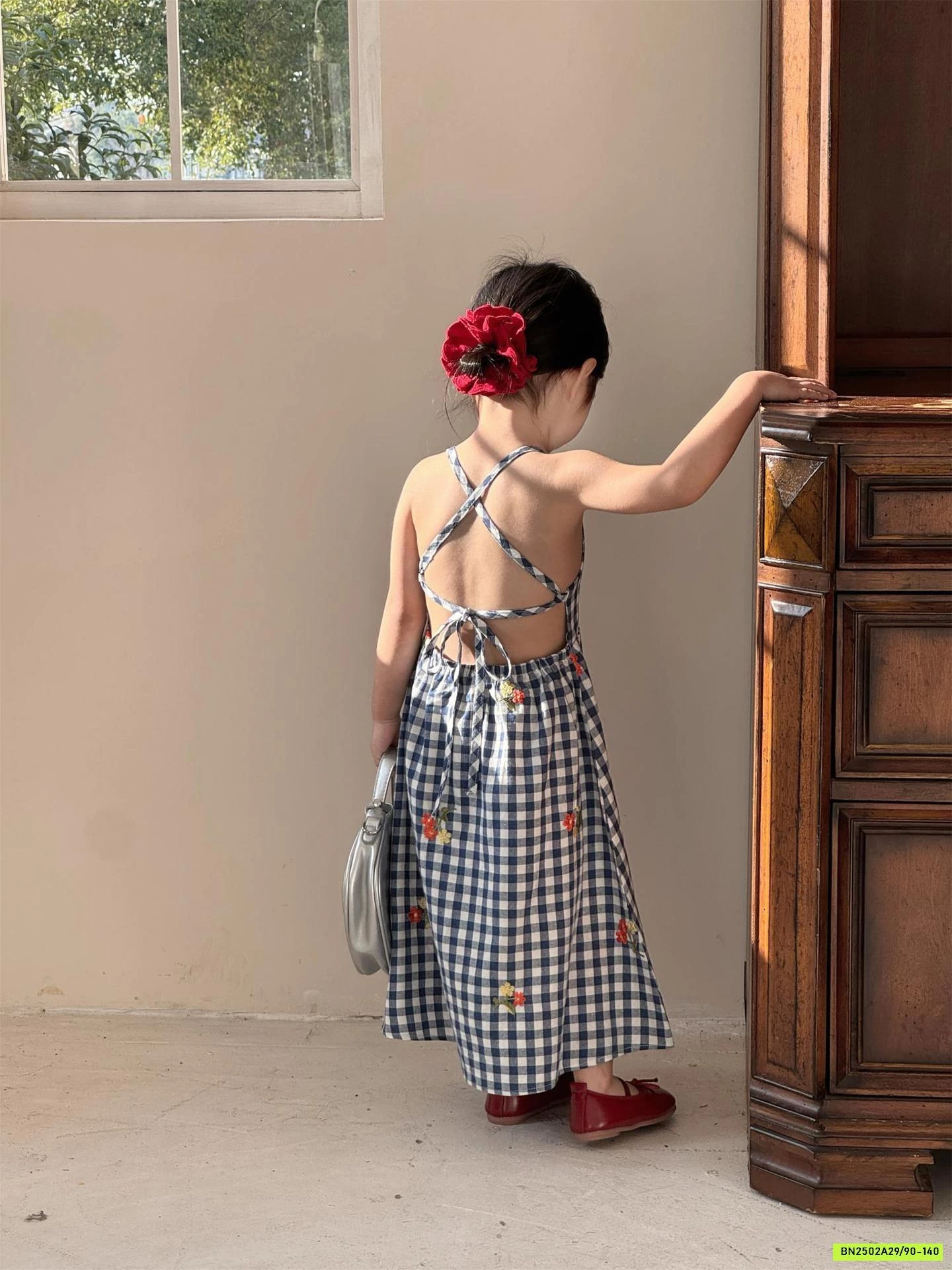 ĐẦM 2 DÂY CỔ YẾM HỞ LƯNG