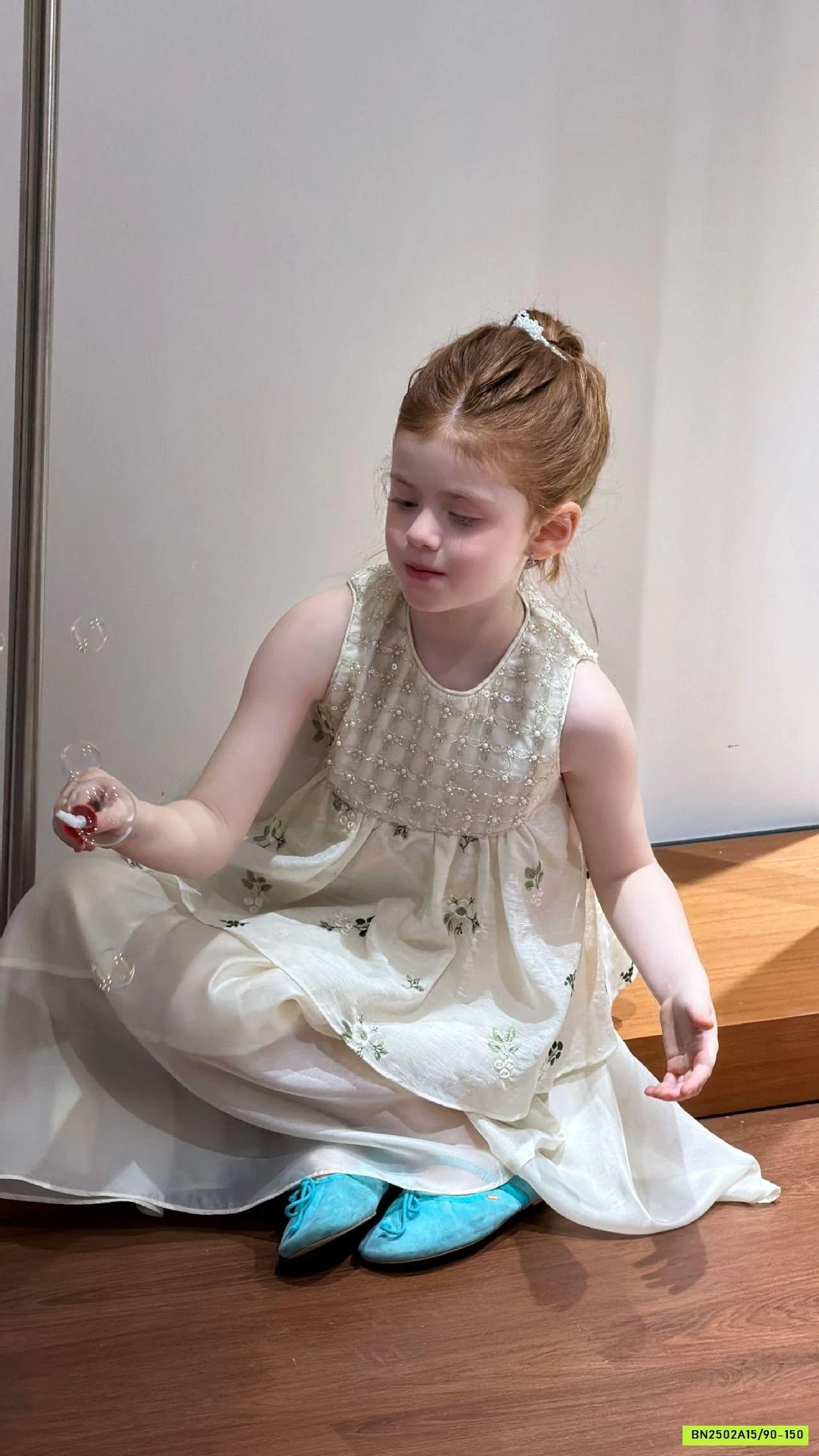 ĐẦM HOA THÊU CAO CẤP ĐÍNH CƯỜM