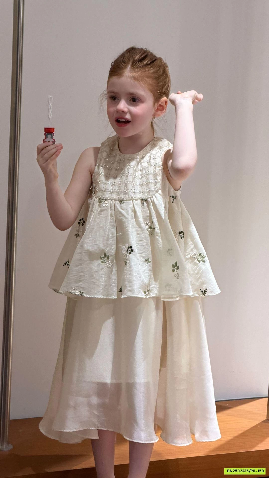 ĐẦM HOA THÊU CAO CẤP ĐÍNH CƯỜM