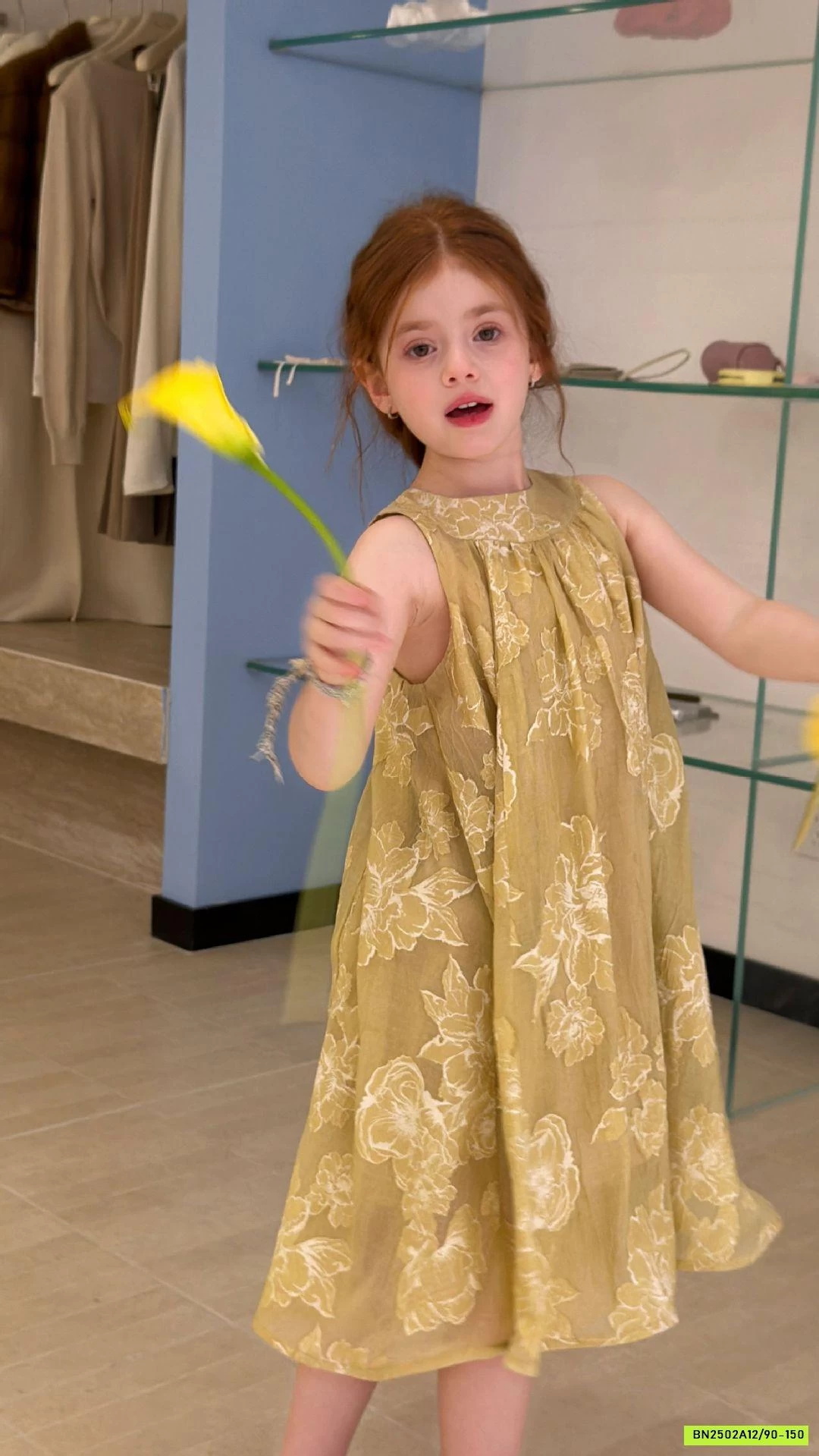 ĐẦM VOAN HOA CỔ YẾM