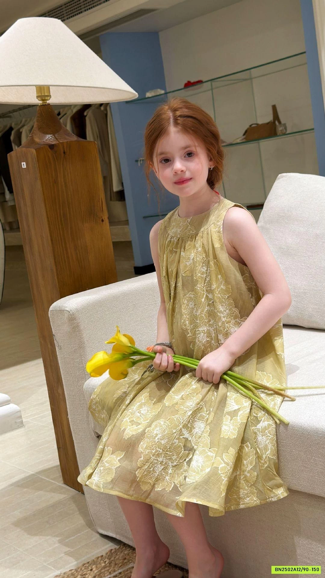 ĐẦM VOAN HOA CỔ YẾM