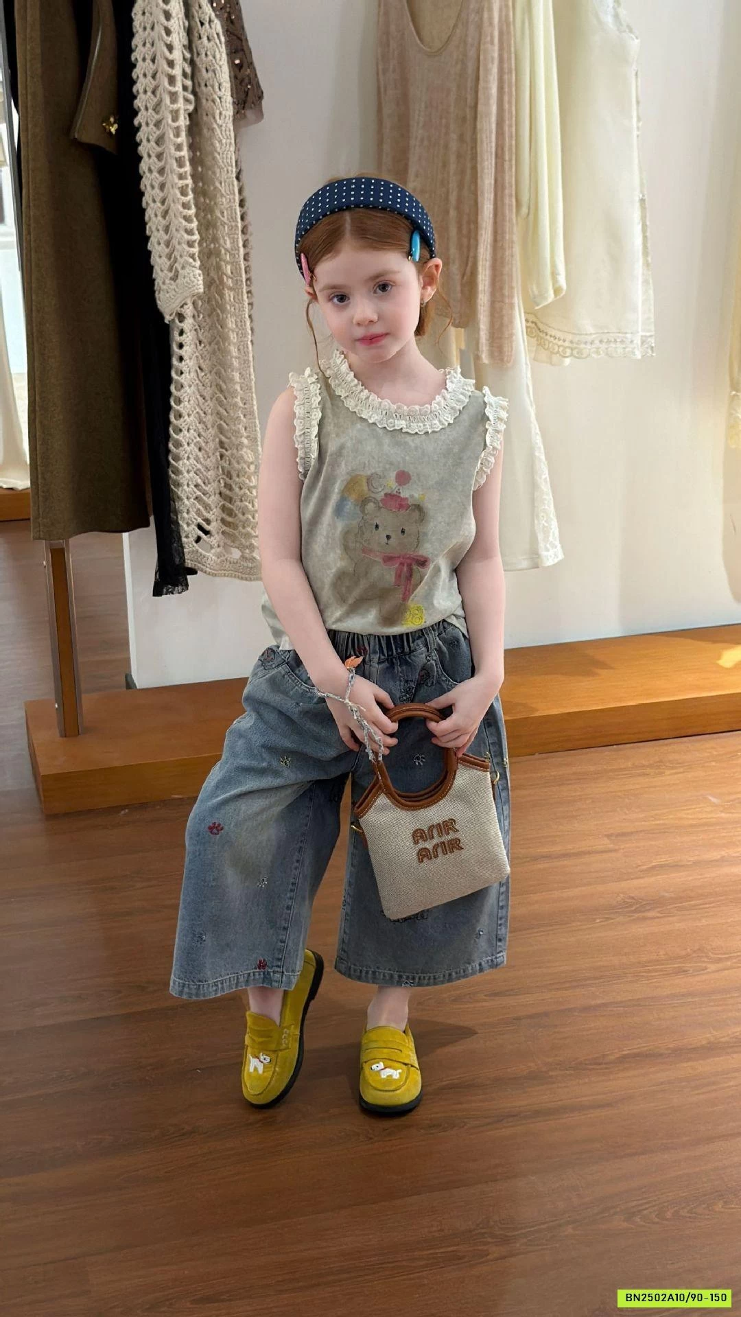 ÁO THUN GẤU SÁT NÁCH VIỀN REN