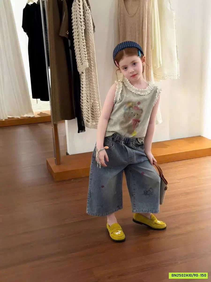 ÁO THUN GẤU SÁT NÁCH VIỀN REN