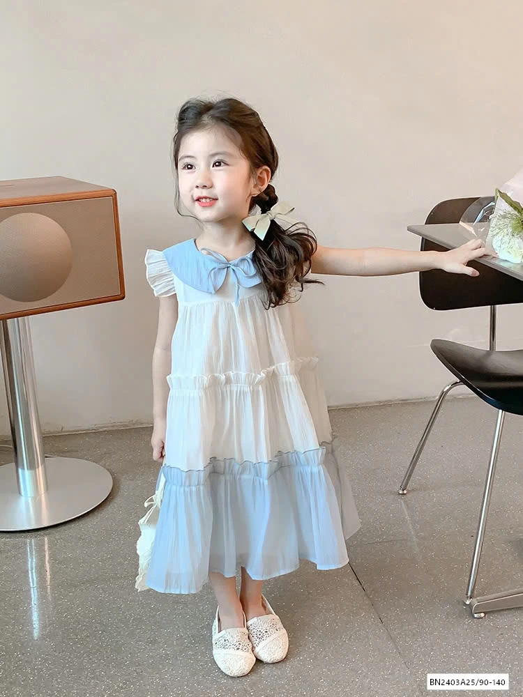 ĐẦM XÒE ĐUÔI CÁ PHỐI XANH