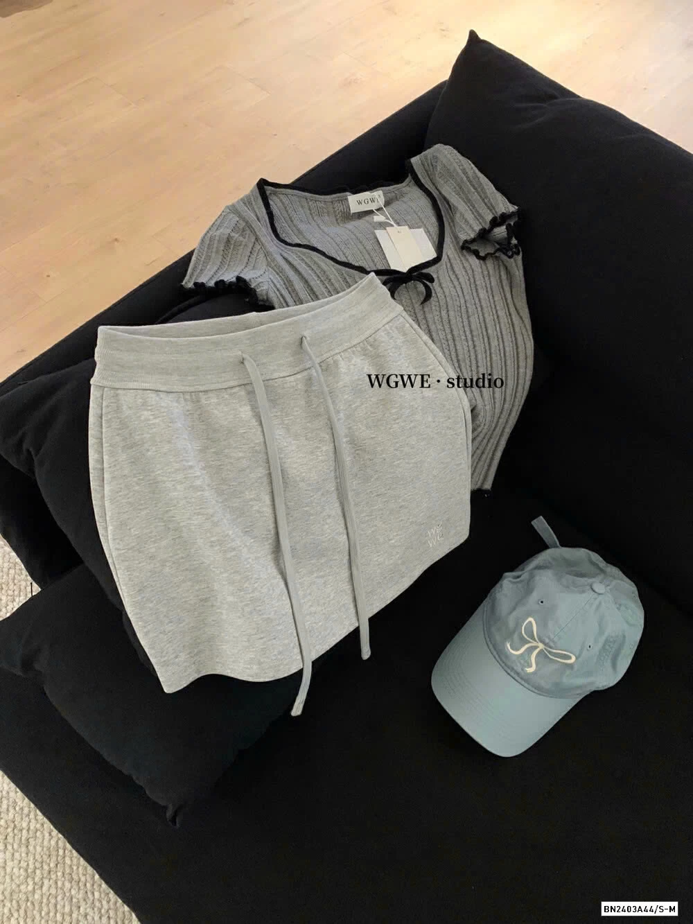 QUẦN VÁY CHỮ A WG.WE