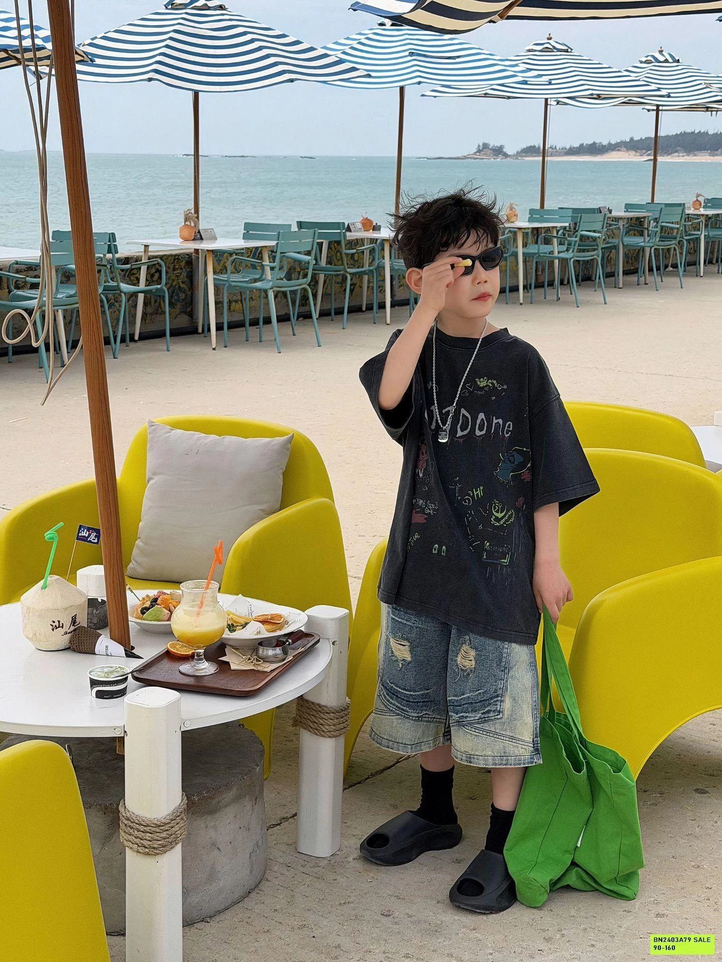 ÁO THUN ĐEN HỌA TIẾT NGỘ NGHĨNH FANSHU