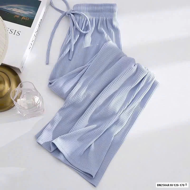 QUẦN SUÔNG TĂM BÉ GÁI