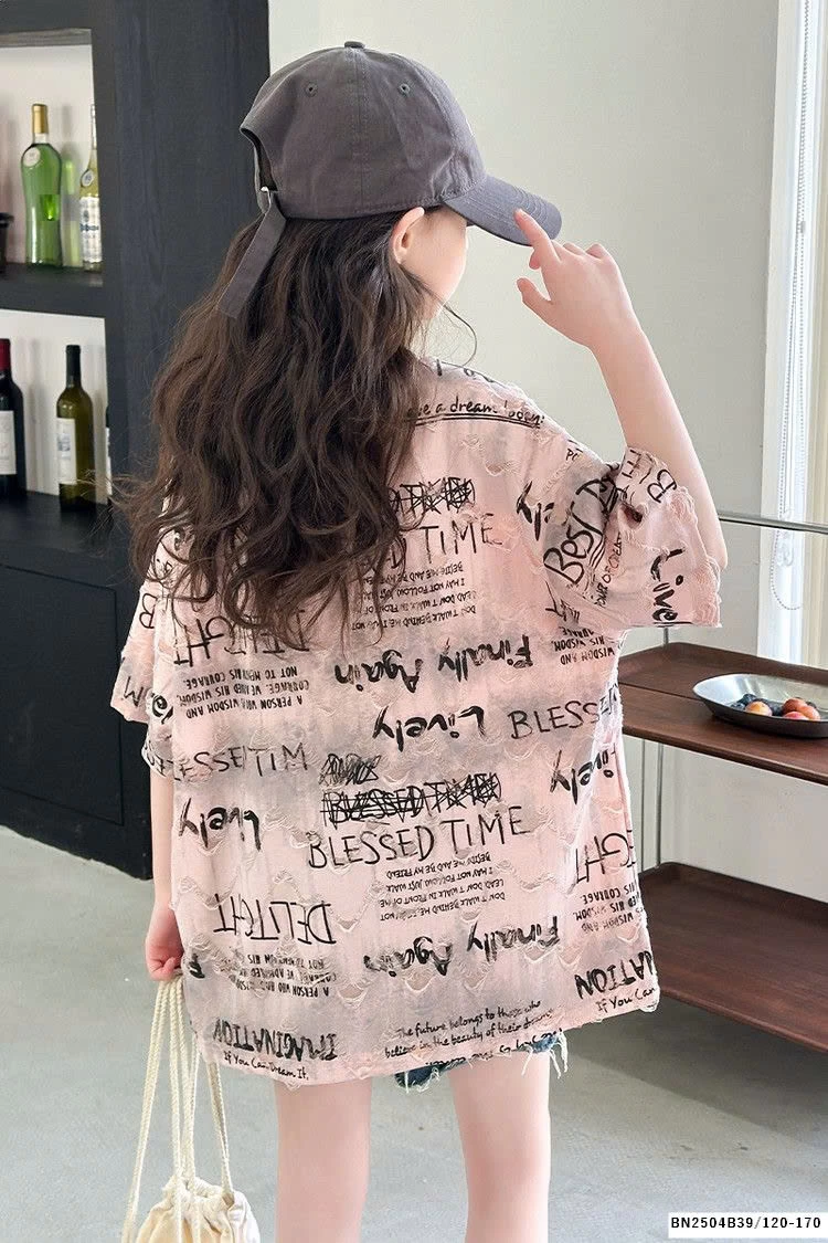 ÁO THUN CÀO RÁCH IN CHỮ CÁ TÍNH