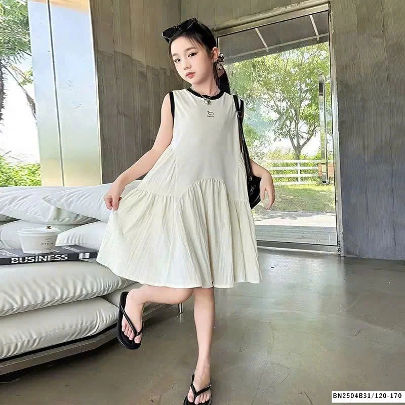 VÁY SUÔNG XOÈ SÁT NÁCH BÉ GÁI