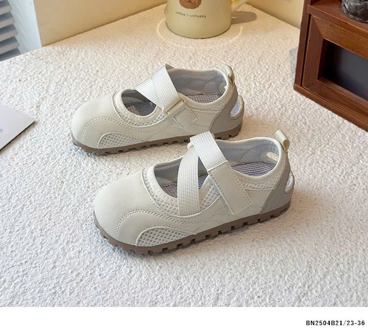 GIÀY QUAI DÁN THỐNG KHÍ