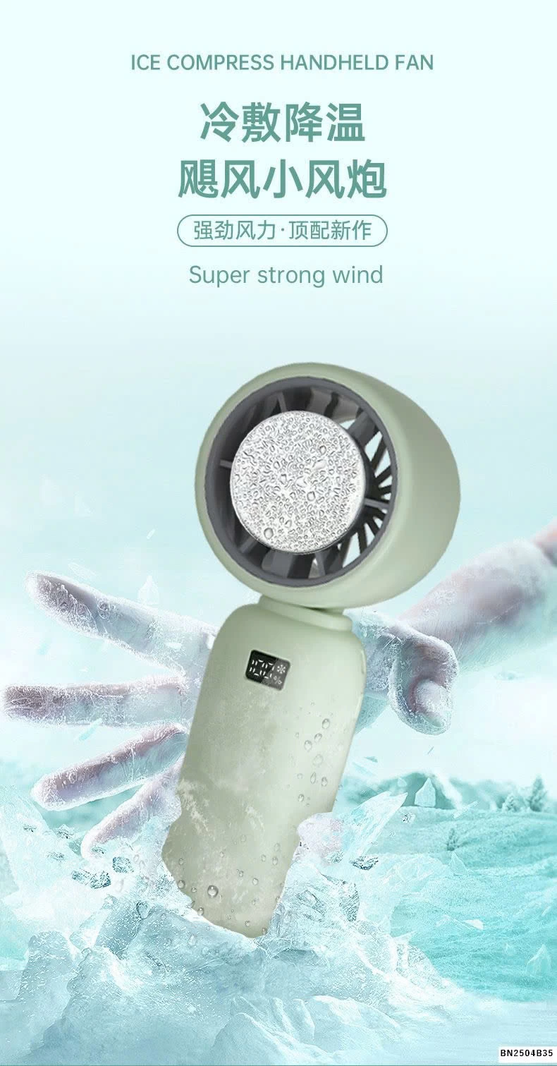 QUẠT CẦM TAY MÙA HÈ