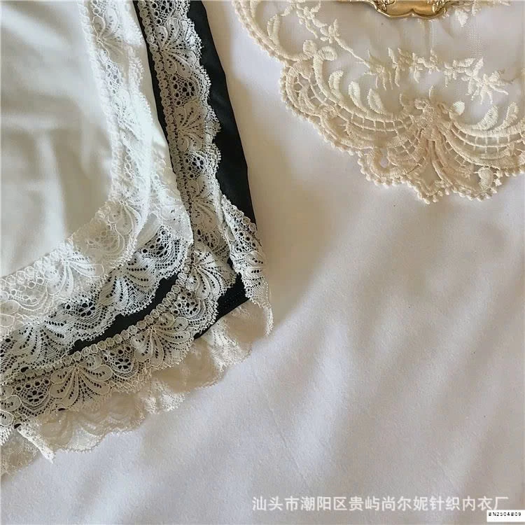 QUẦN CHIP BẢO VỆM ẶC TRONG VÁY