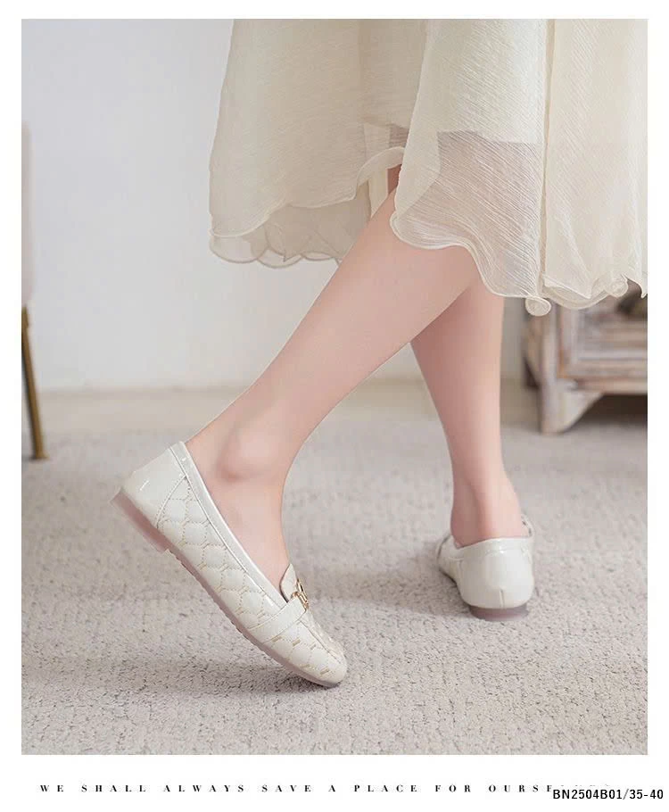 GIÀY BÚP BÊ ĐẾ BỆT CHỮ B