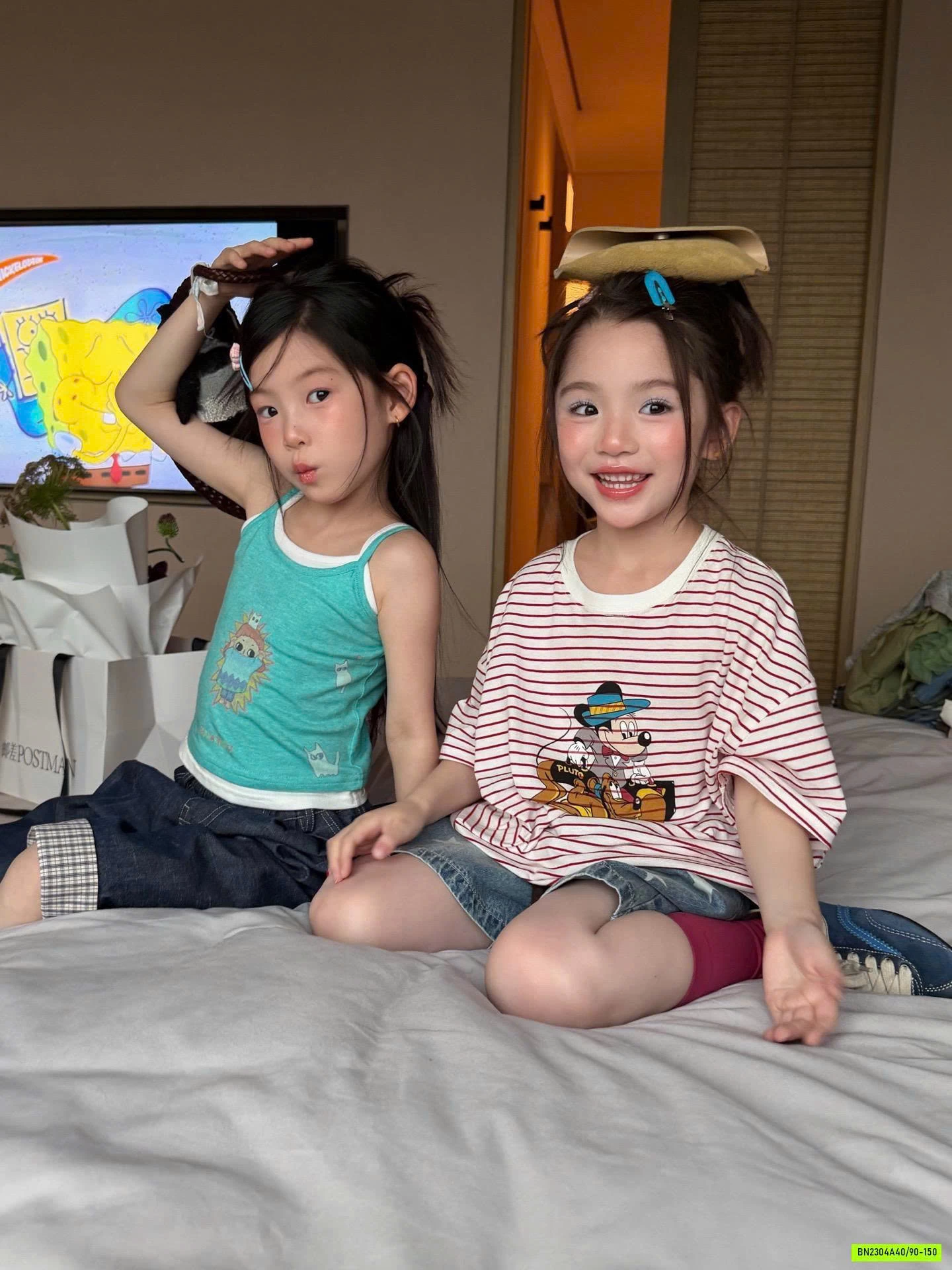 ÁO MICKEY KẺ MIX JEANS LỬNG