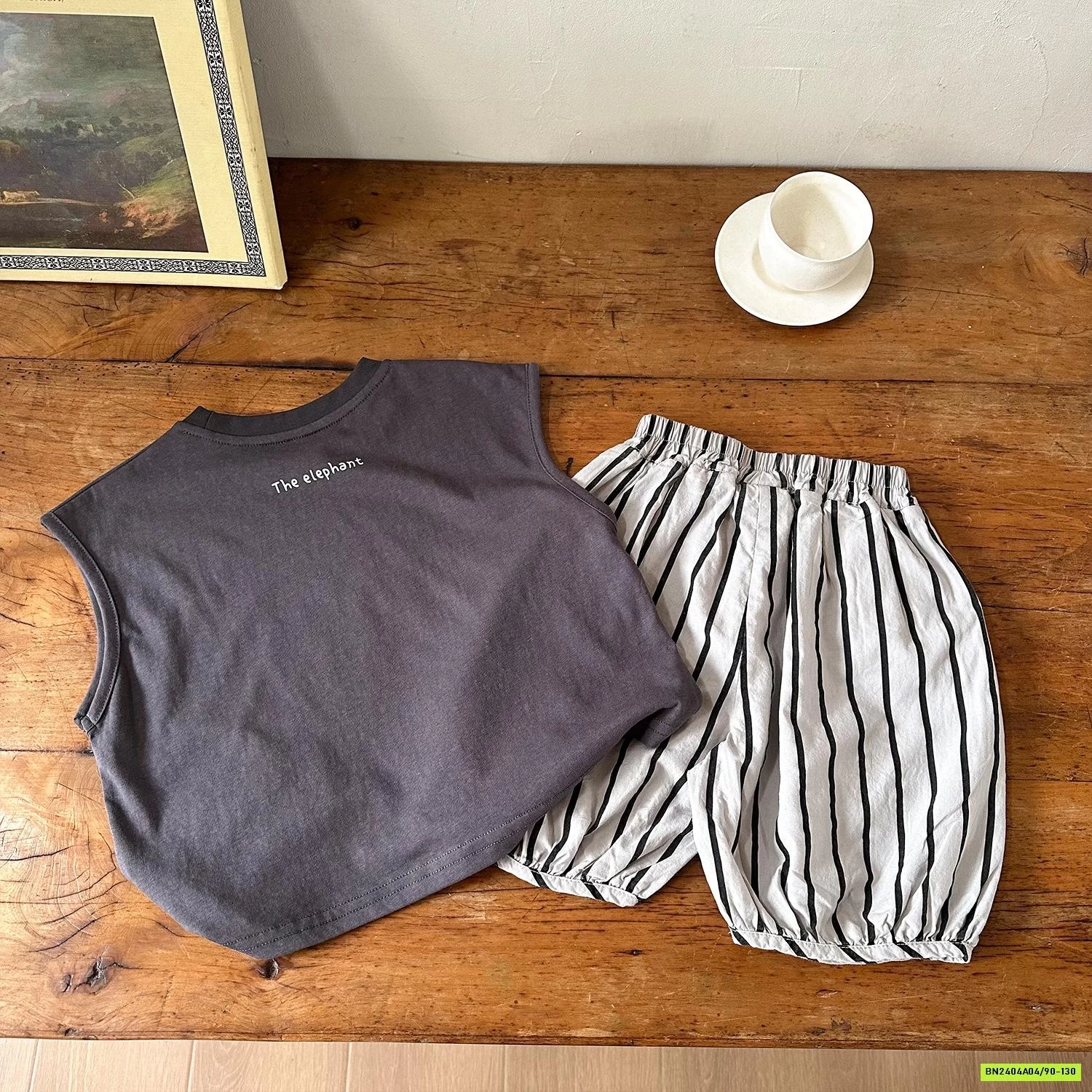 ÁO SÁT NÁCH VOI CON MIX QUẦN BOM