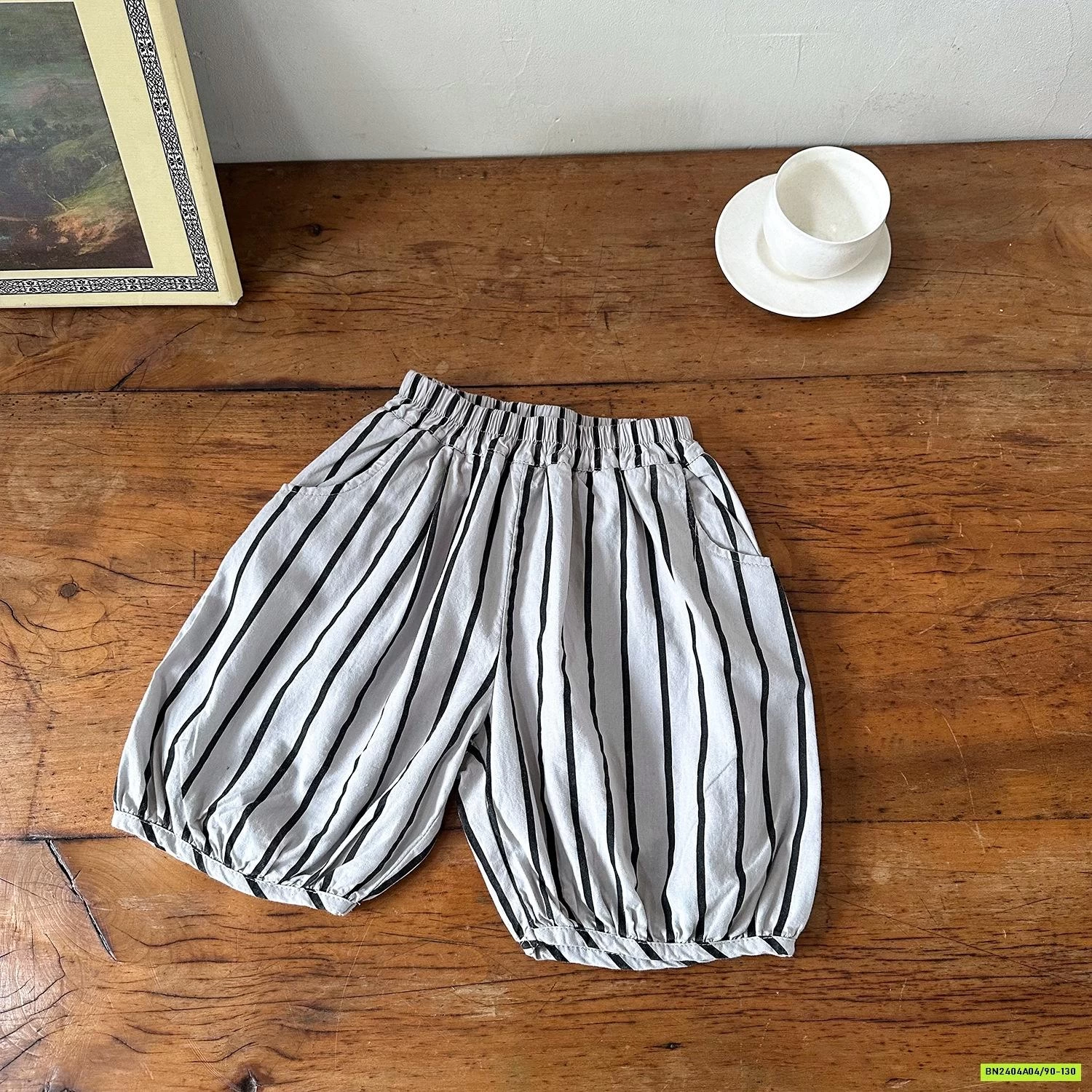 ÁO SÁT NÁCH VOI CON MIX QUẦN BOM