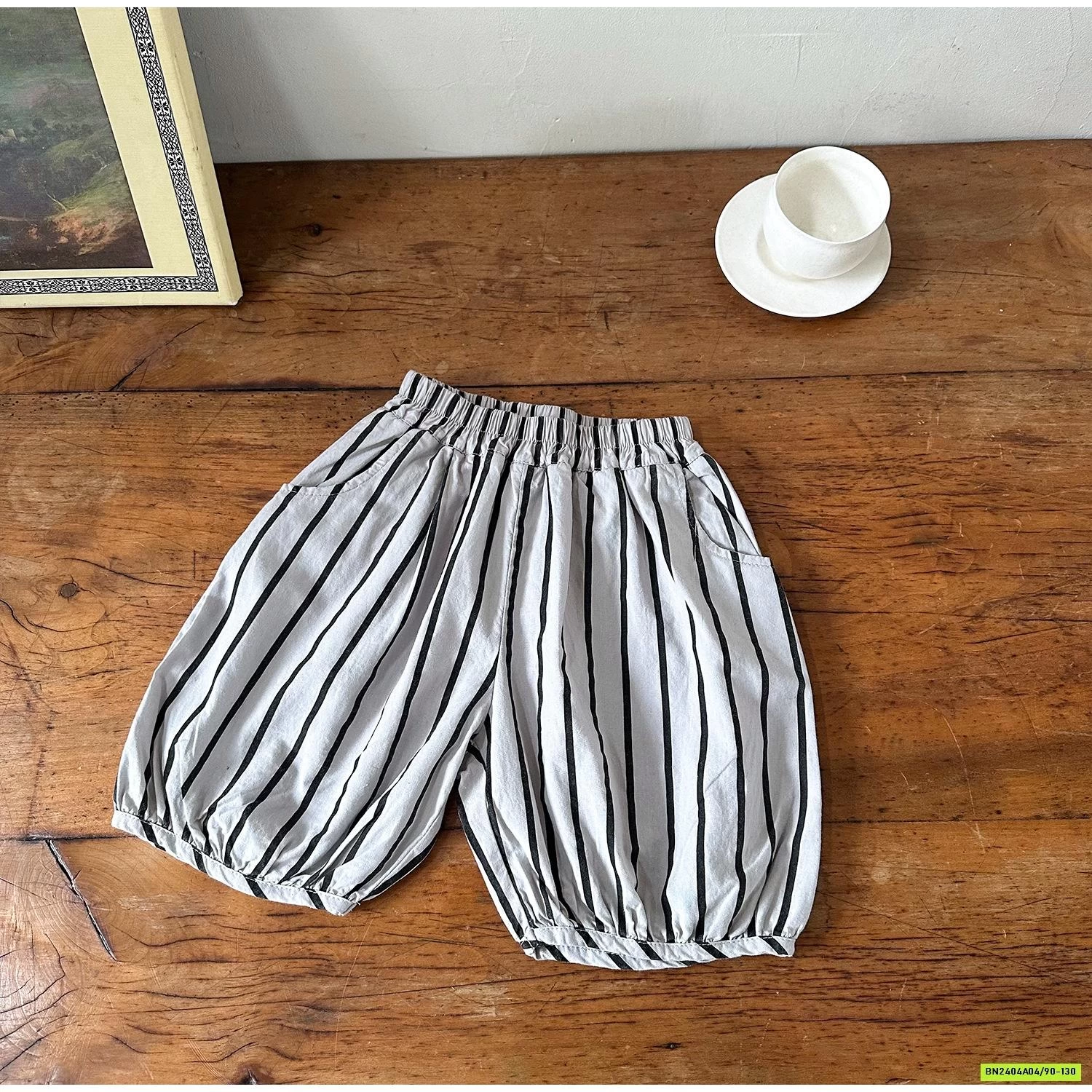 ÁO SÁT NÁCH VOI CON MIX QUẦN BOM