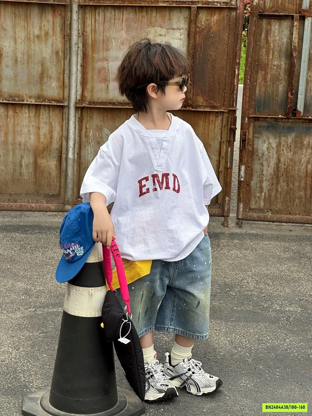 ÁO THUN TRẮNG EMD AFTE