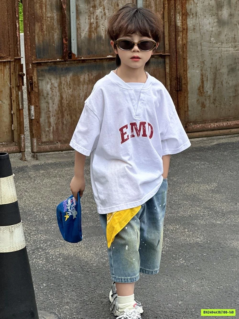 ÁO THUN TRẮNG EMD AFTE