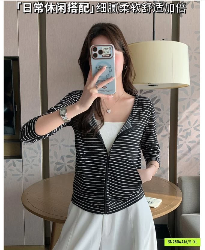 KHOÁC GIẤY KẺ CHỐNG NẮNG