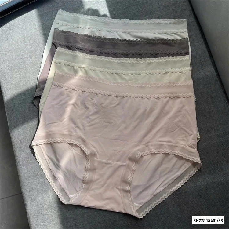 SÉT 4 QUẦN CHIP BĂNG LỤA LULULEMON CC