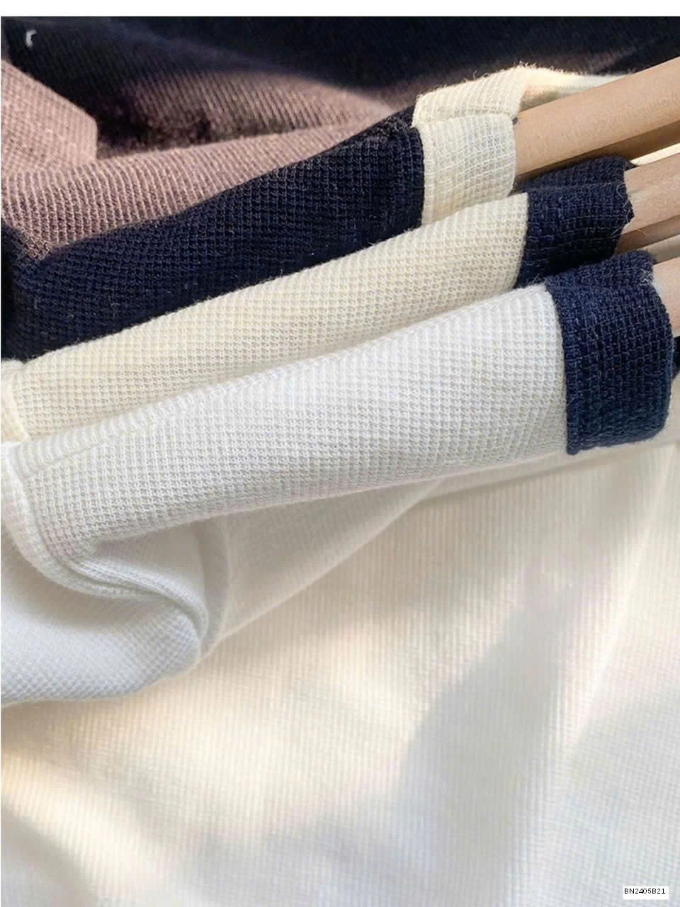 ÁO CỘC TAY VIỀN CỔ