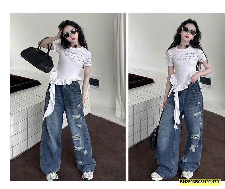 ÁO CỘC TAY VIỀN BÈO PHỐI QUẦN JEAN SUÔNG RÁCH