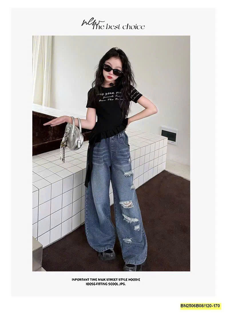 ÁO CỘC TAY VIỀN BÈO PHỐI QUẦN JEAN SUÔNG RÁCH