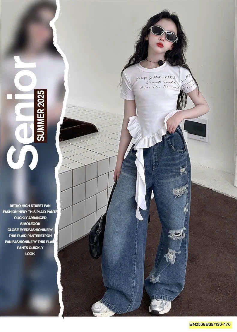 ÁO CỘC TAY VIỀN BÈO PHỐI QUẦN JEAN SUÔNG RÁCH