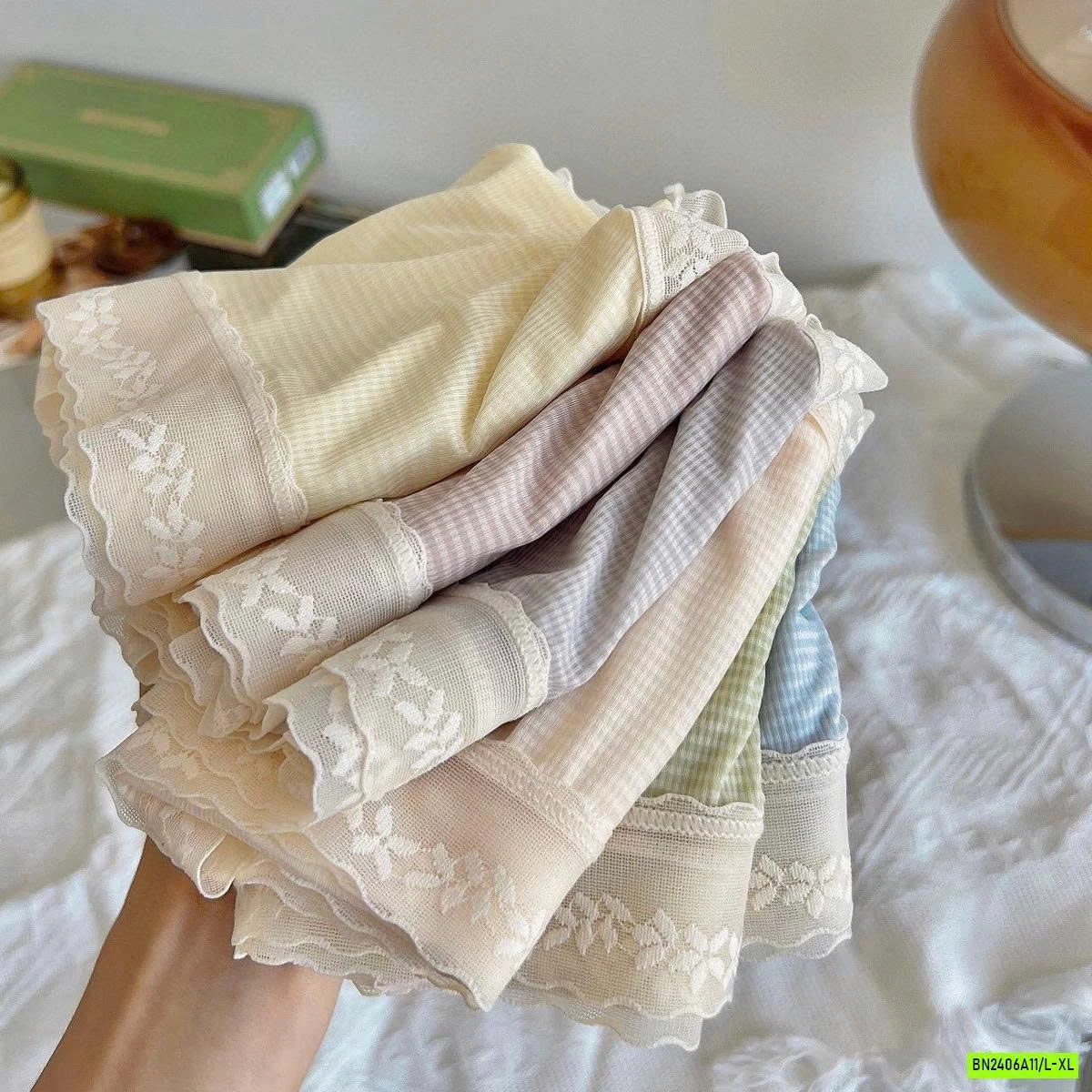 HỘP 6 CHIP LỤA VIỀN REN NỮ