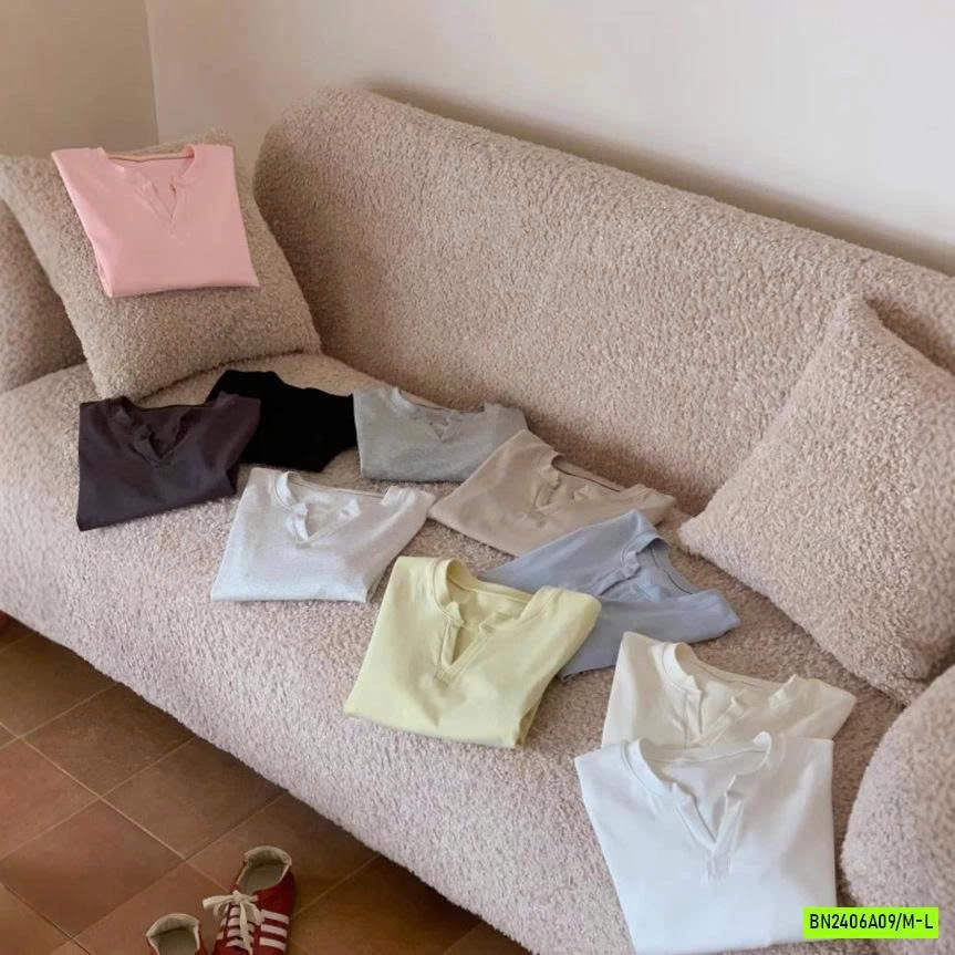 ÁO THUN CỔ V BASIC NỮ