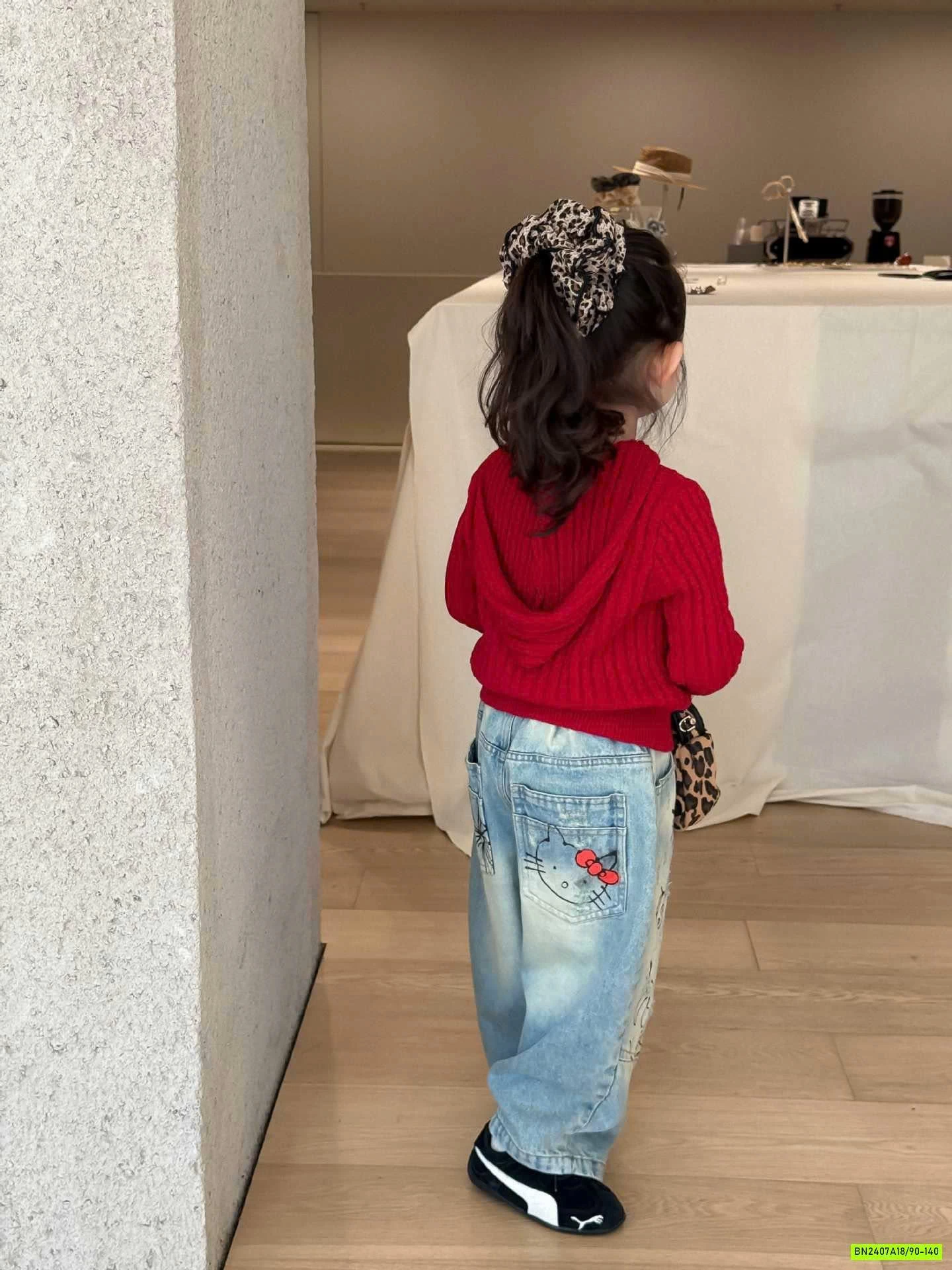 ÁO KHOÁC LEN ĐỎ MIX JEANS SUÔNG