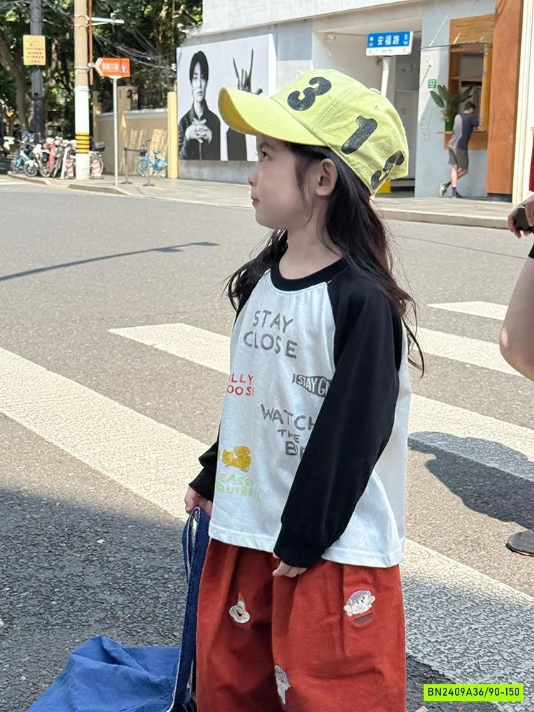 ÁO THUN IN HÌNH PHỐI MÀU TAY