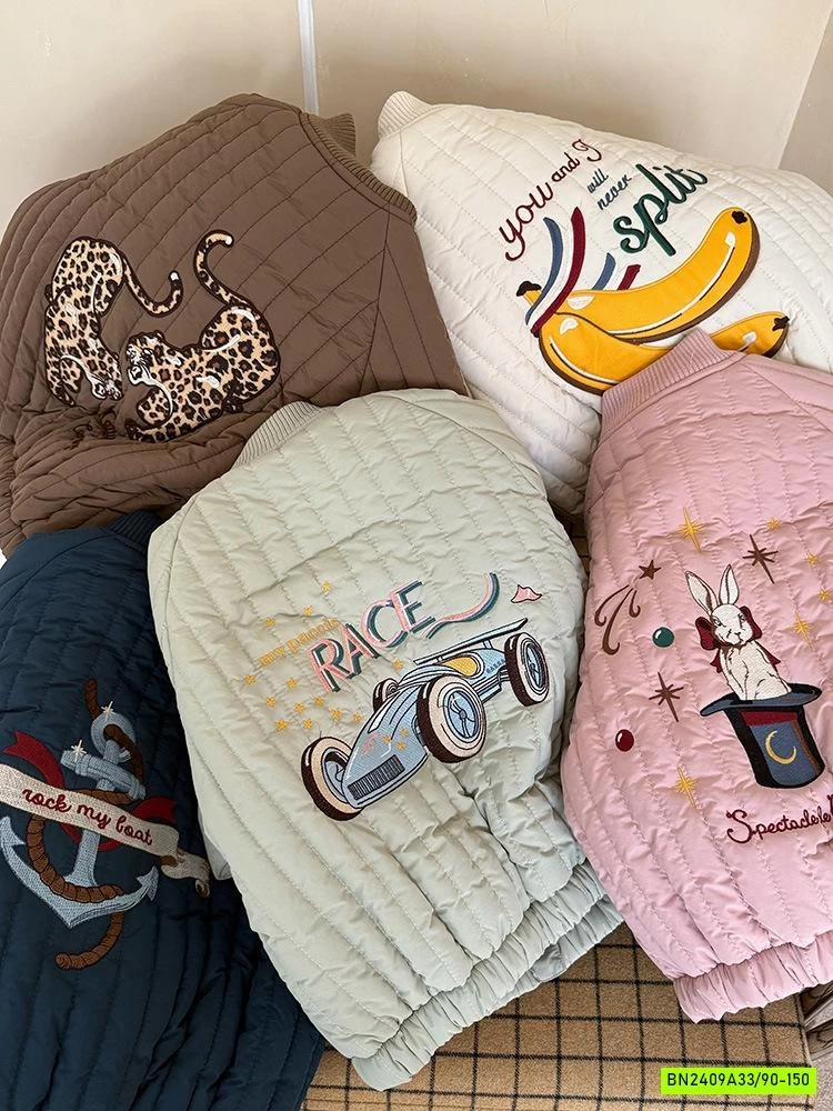 KHOÁC BOMBER THÊU HÌNH LÓT LÔNG