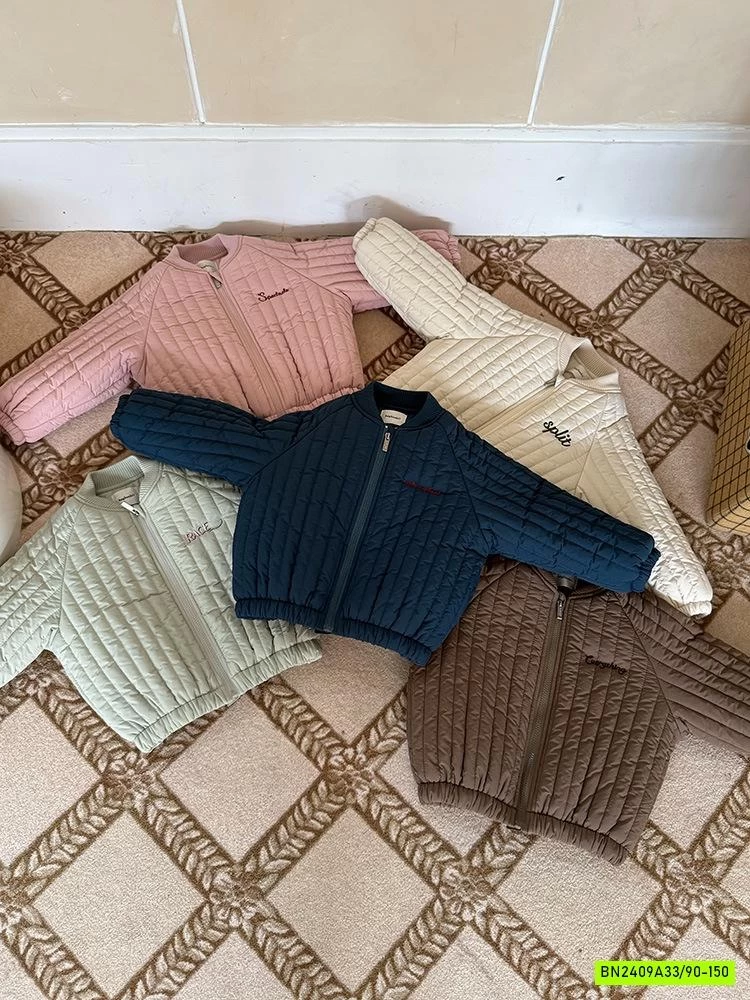 KHOÁC BOMBER THÊU HÌNH LÓT LÔNG