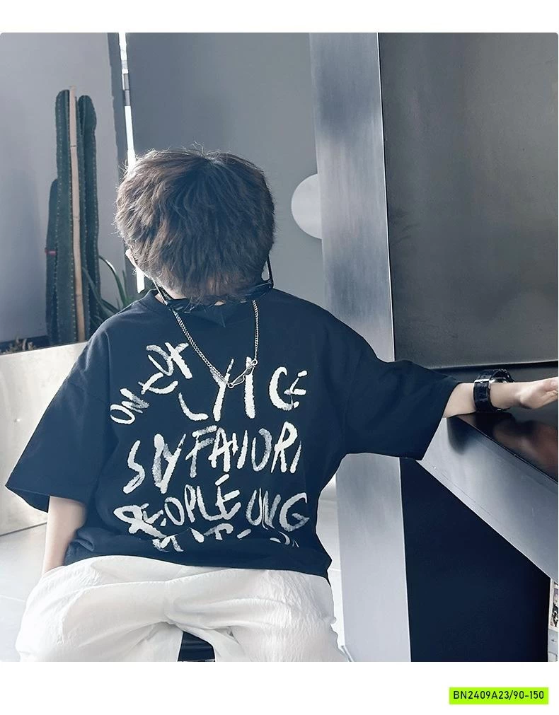 ÁO THUN ĐEN IN CHỮ TRẮNG