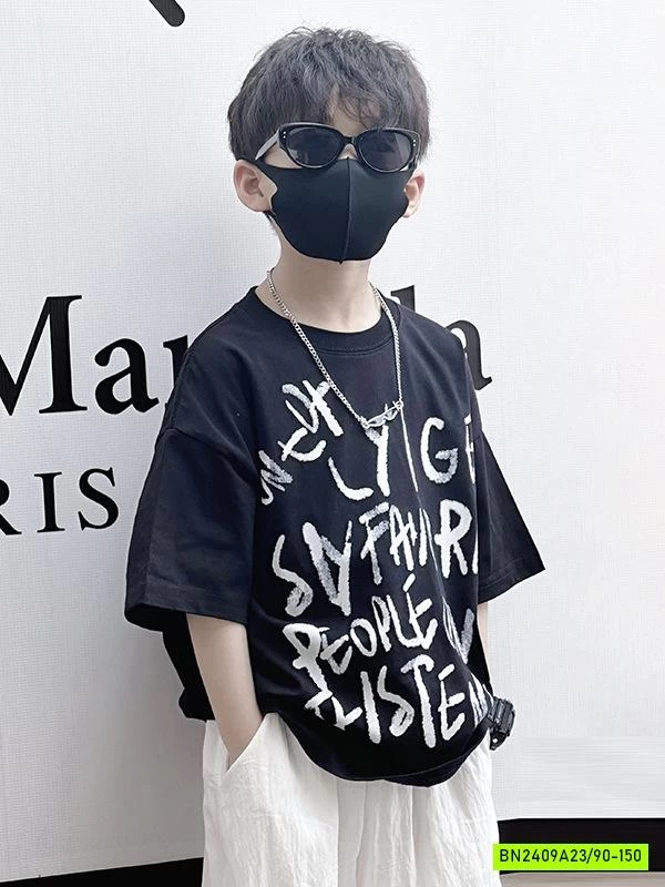 ÁO THUN ĐEN IN CHỮ TRẮNG