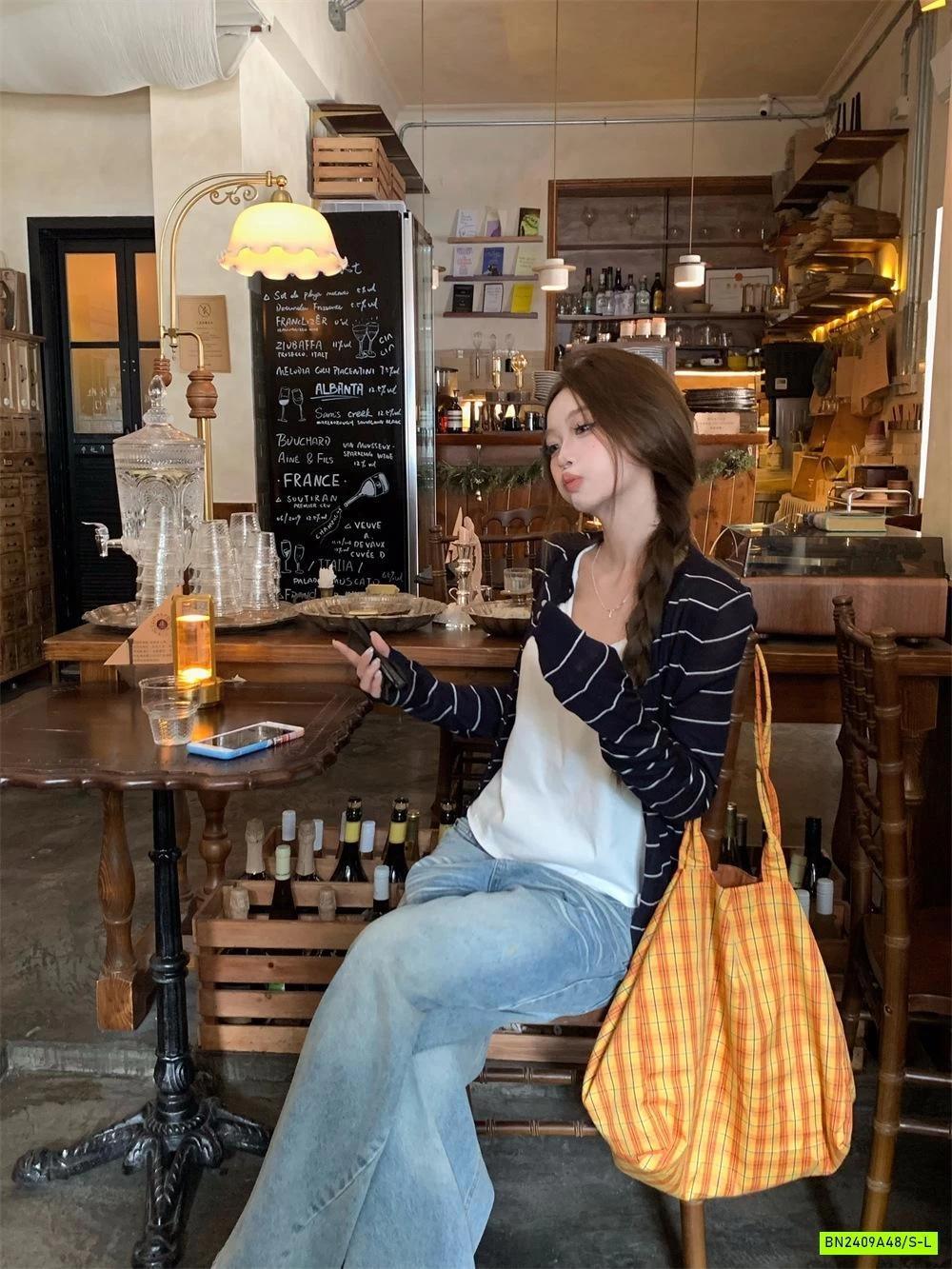 KHOÁC LEN THAN KẺ NGANG