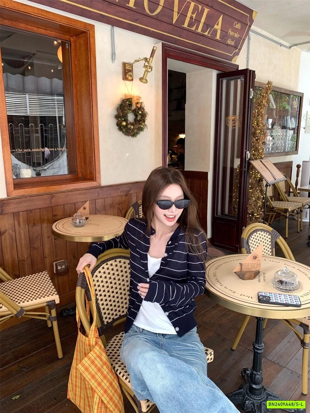 KHOÁC LEN THAN KẺ NGANG