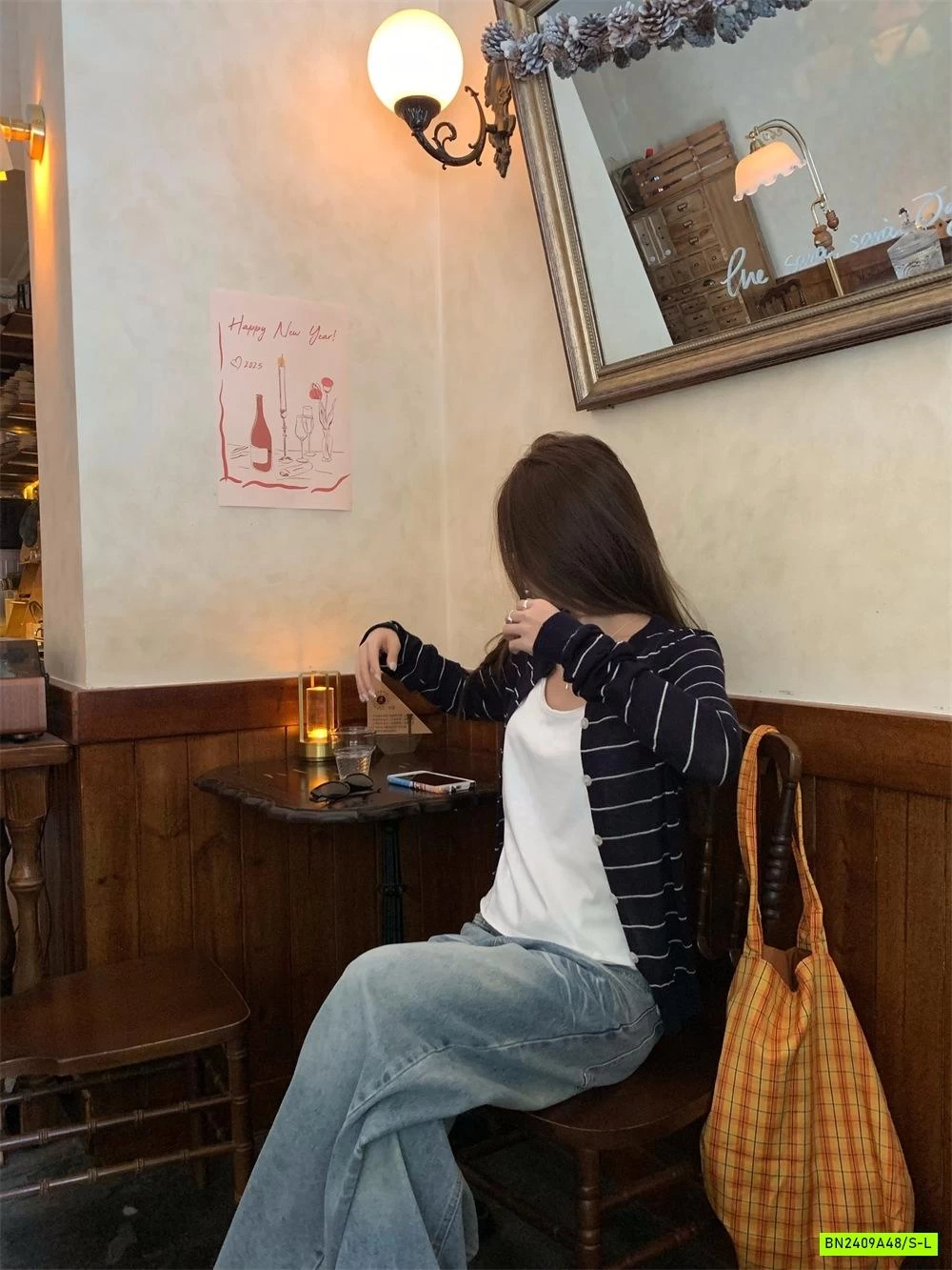 KHOÁC LEN THAN KẺ NGANG