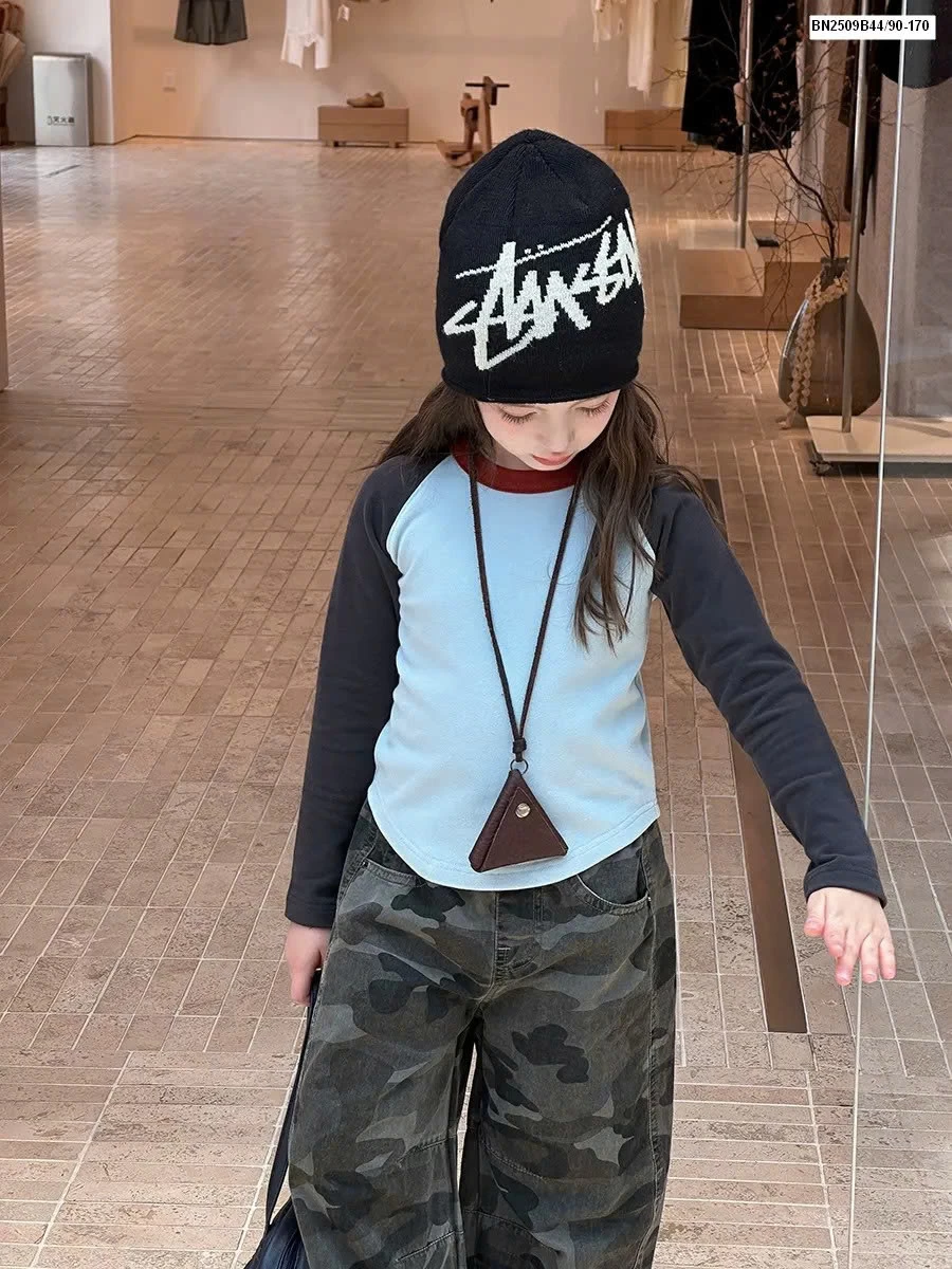 Áo dài tay phối màu nhà Ambb  25G040