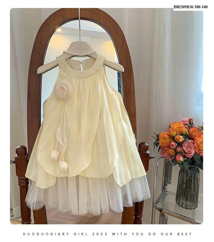 ĐẦM CỔ YẾM GẮN HOA 3D