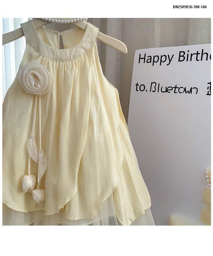 ĐẦM CỔ YẾM GẮN HOA 3D