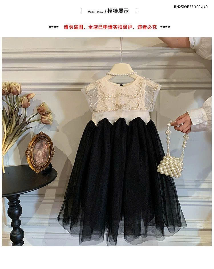 Váy công chúa sát nách