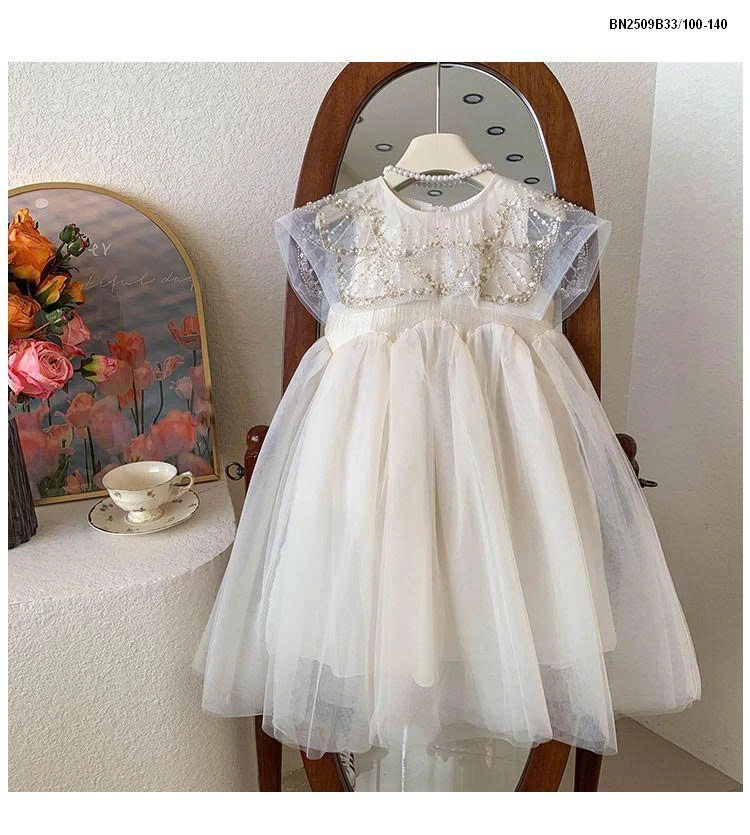 Váy công chúa sát nách