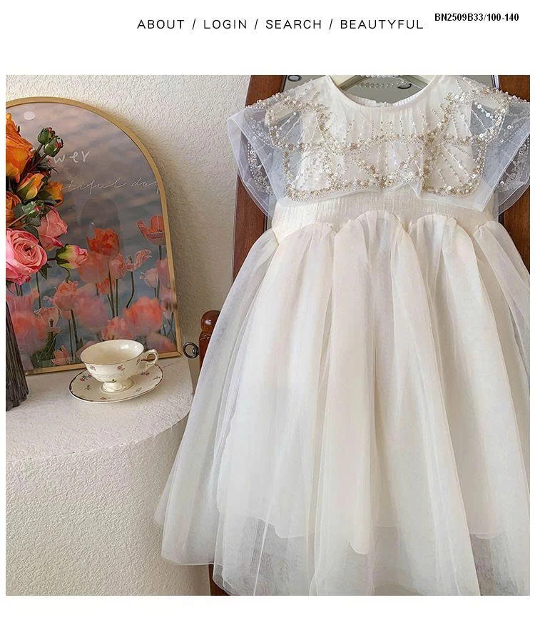 Váy công chúa sát nách