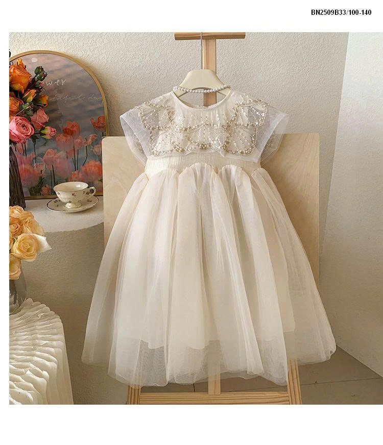 Váy công chúa sát nách